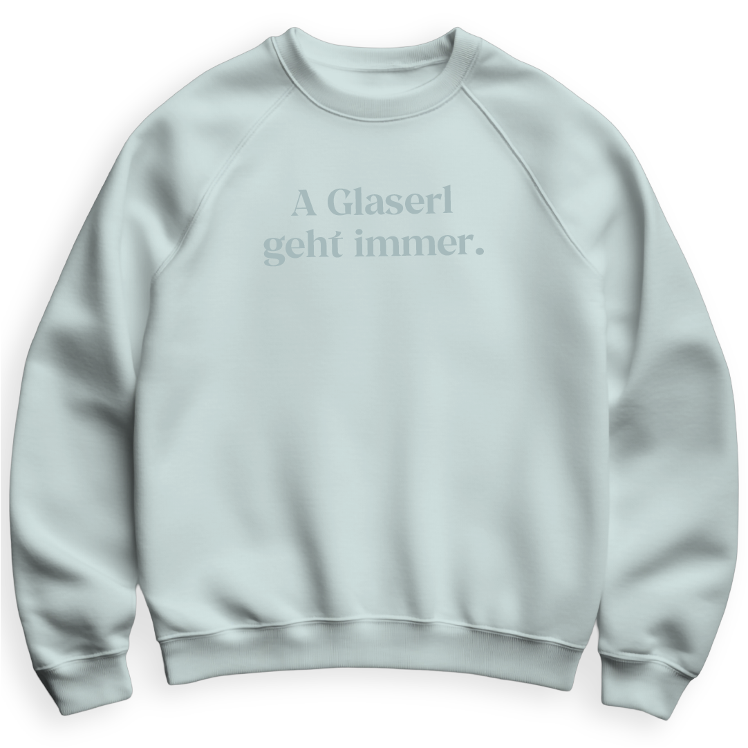 Sweater in blau "A Glaserl geht immer", Größe S